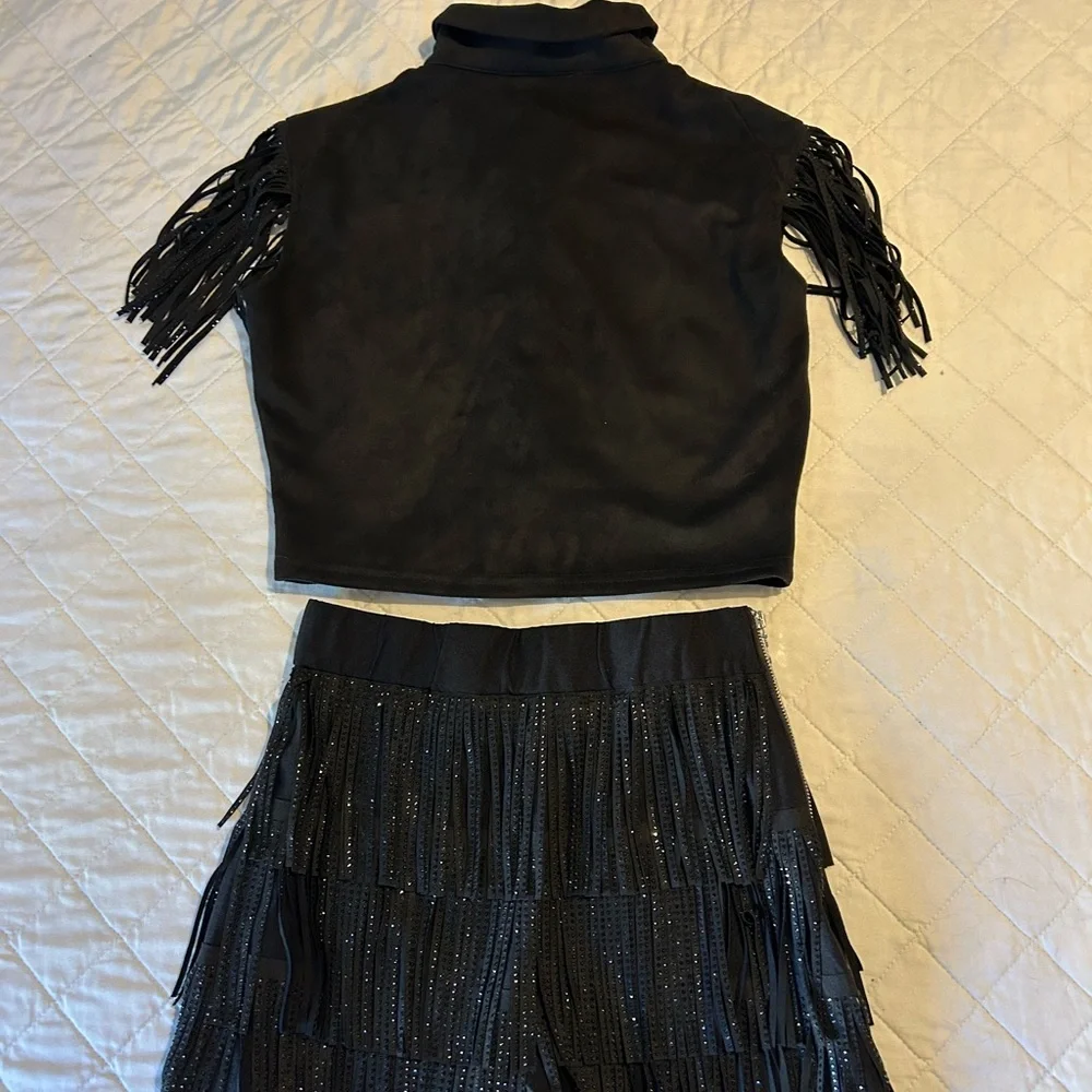 Black Fringe Two-Piece Set - Picture 4 of 13